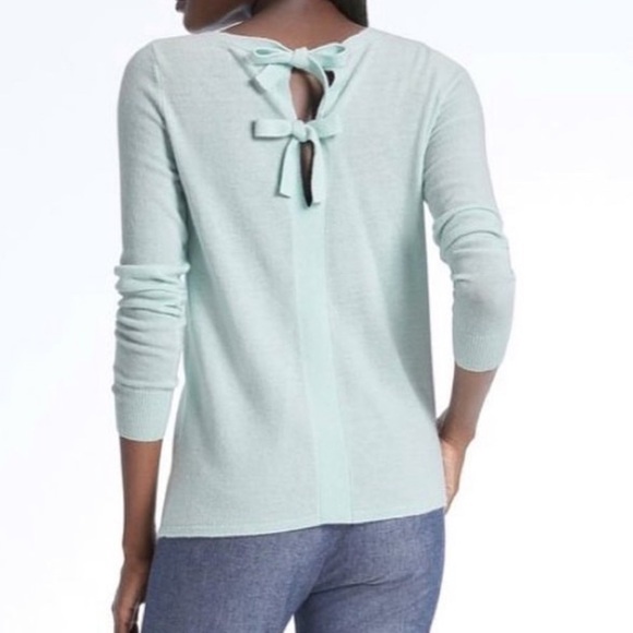Banana Republic Sweaters - Banana Republic Mint Fine Italian Yarn Wool Cashmere Sweater w/ Back Tie Bows